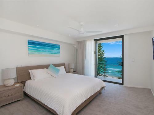 The Garland Unit 702 Beachfront Apartment In Rainbow Bay Coolangatta