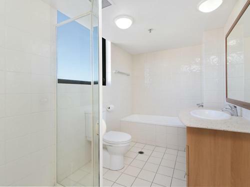 Calypso Tower Unit 807 - 3 Bedroom Unit On The Beachfront In Coolangatta