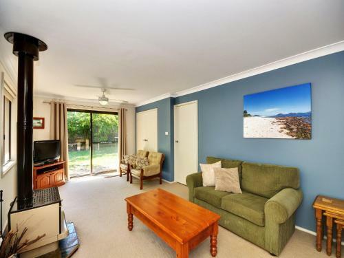 All Decked Out - Pet Friendly