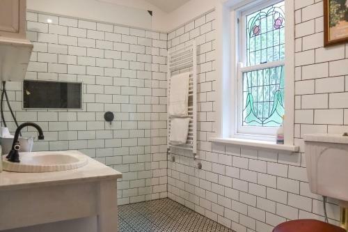 Vintage Charm On St Leonards