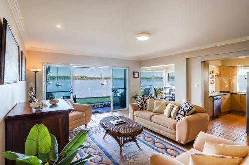 Riverview Apartments 2.1