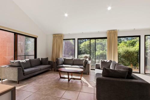 Deja Views House