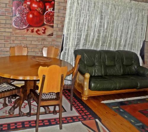 Hostal Eddies Self Catering Or B&B