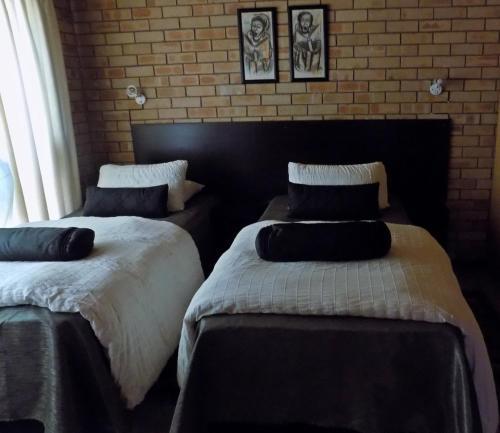 Hostal Eddies Self Catering Or B&B