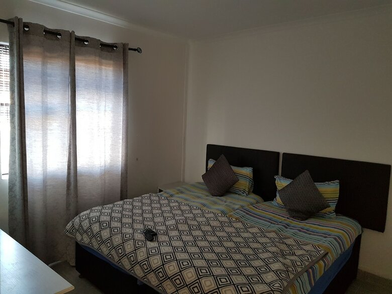 Hostal Me Casa Guest House