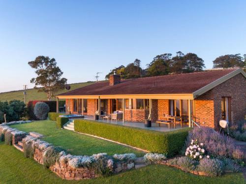 Saddleback Grove Kiama 4pm Check Out Sundays