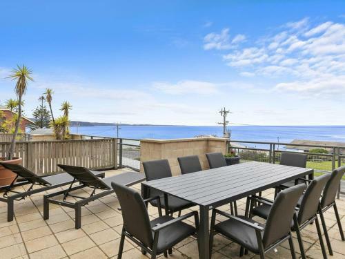 Apartment 10 Pacific Apartments - Free Wifi!