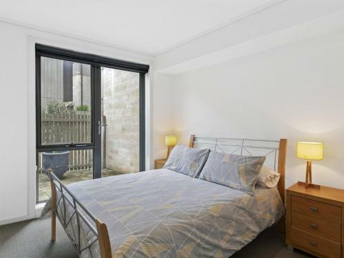 Apartment 10 Pacific Apartments - Free Wifi!