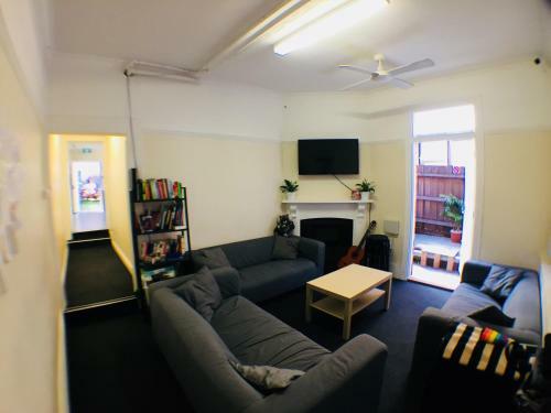 Albergue Landing Pads Brunswick