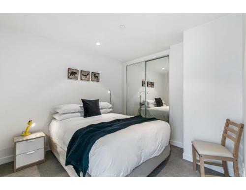 Apartamento Shop Til You Drop At Sleek Unit In Hip Area