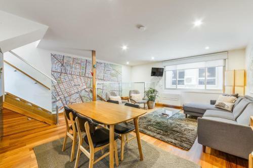 Spacious Homely City Apartment, Near River Walks