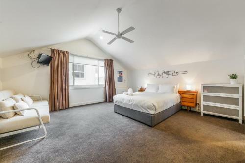 Spacious Homely City Apartment, Near River Walks