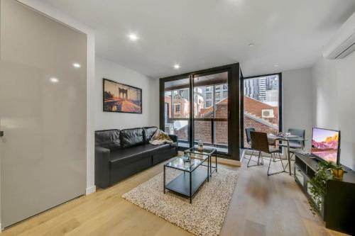 Apartamento A Stylish 2br Apt, 5-min Walk To Melbourne Central