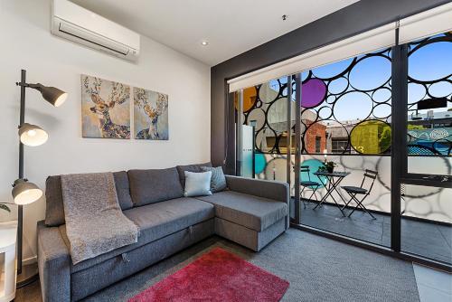 Apartamento 2-bed Unit With Balcony Near St Kilda Beach