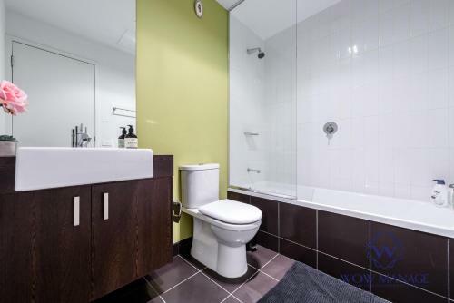 Wow Apartment On Swanston