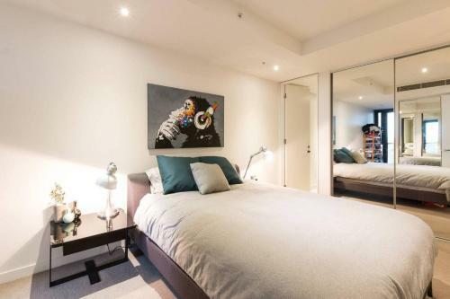 Apartamento Laurent Balcony Views Steps From Laneway Vibes