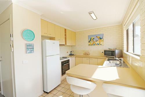 Capri Apartments