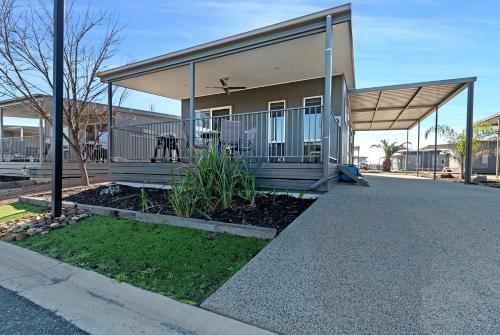 Hotel Moama Waters