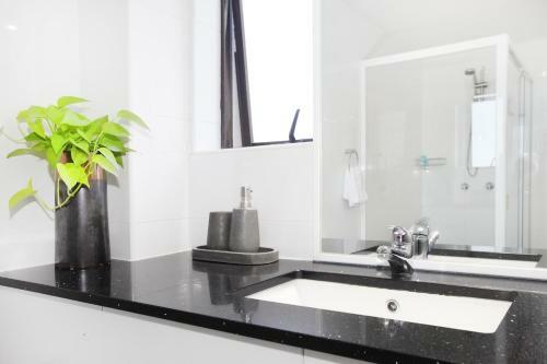 Illawong Apartment 7