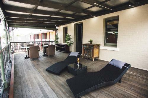 William Arnott Hotel