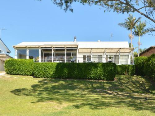 Morisset Memories