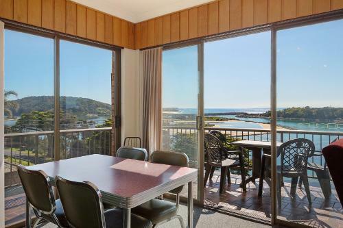 Pacific Pines Unit 6