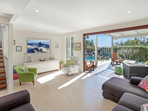The Lighthouse, Noosa Hill