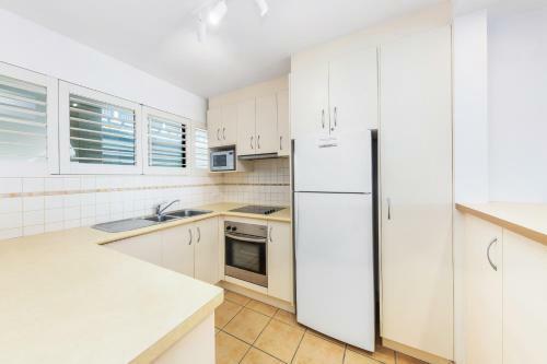 Apartment 5 Commodore