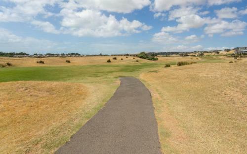 Fairway 1 - 9-19 Troon Drive