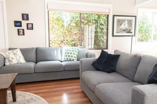 Hidden Gem, Heart Of Orange Spacious & Homely