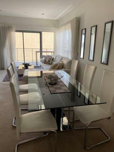 Apartamento Sky Gardens Sunset River View Netflix Wine Parking