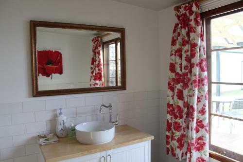 Bed & Breakfast Victoria Cottage
