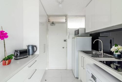 Apartamento Views To Die For// Studio Rushcutters Bay // Free Parking