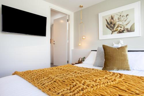 Penthouse Designer Apartment Close To City