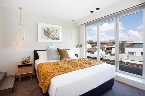 Penthouse Designer Apartment Close To City