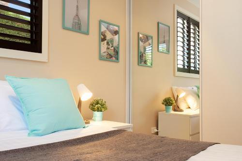 Spacious Family Entertainer Minutes From Manly Beach