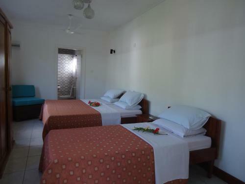 Hostal Chez Michellin Pensions Residence