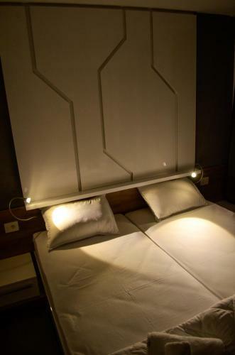 Hostal Apartments Good Night