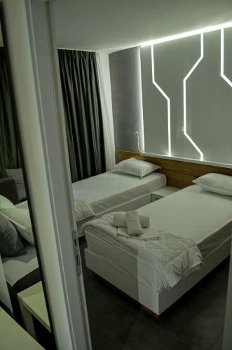 Hostal Apartments Good Night