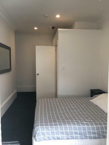Bondi Junction Lodge