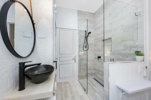 Gorgeous Home 3 Mins To Strand