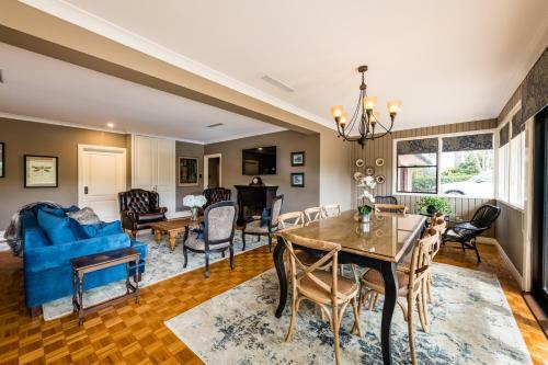Hedge House - Luxury, Space, Style, Great Location