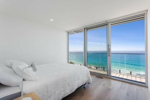 Southpoint -brand New Home, Oceanfront Views