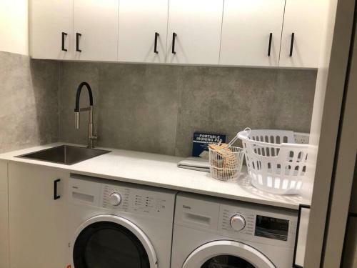 Casual Luxury 3br Duplex Walk To Beach North Curly