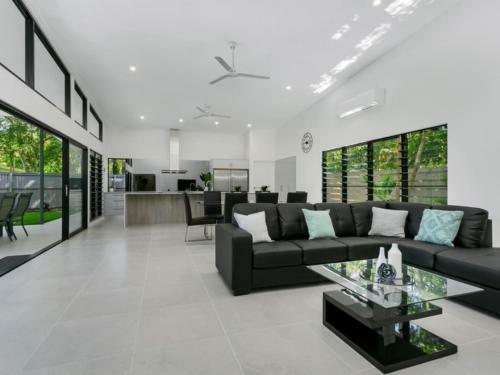 Villa Tiino - Clifton Beach