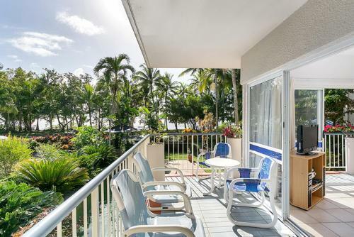 Sand Cay Apartments