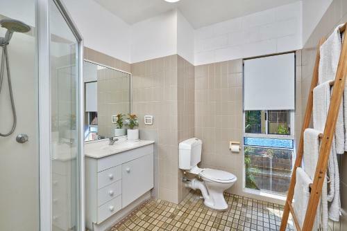 Sand Cay Apartments
