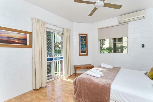 Sand Cay Apartments