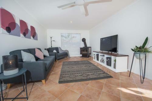 Mariner Beach House - Salamander Bay