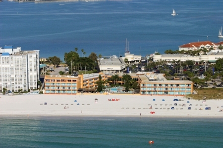Hotel Dolphin Beach Resort